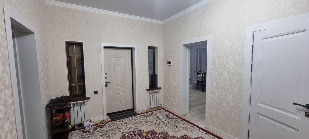 Продам дом в селе Енбекшиарал