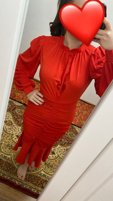 Продам платья срочна