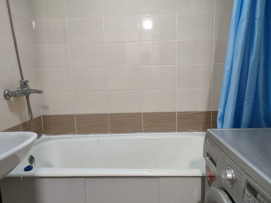 1 комнатная - 17 школа .