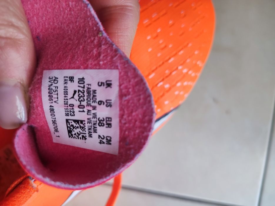 Бутонки за футбол Пума 38