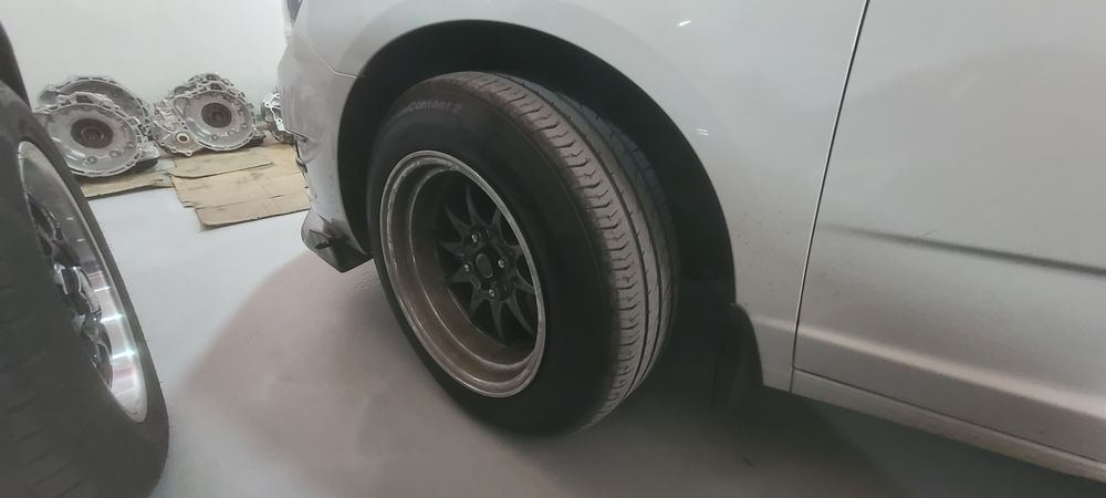 Продам диски R15 с резиной