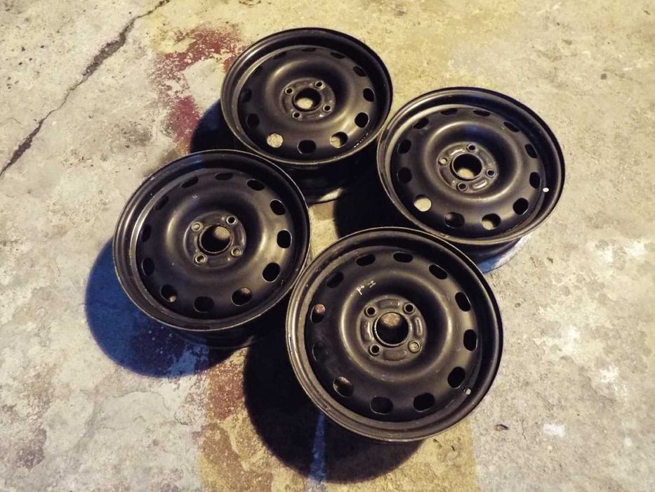 vand 4 jante de tabla pe 14" pt ford,fiesta,focus,KA,etc pret 400 ron
