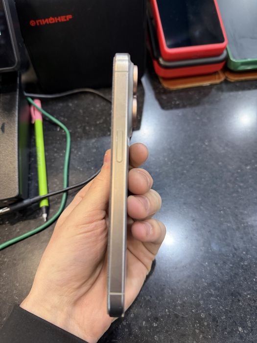 Продам 15 pro 256gb