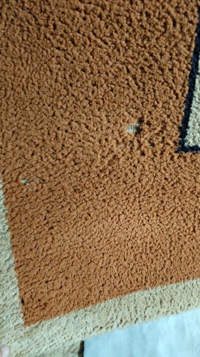 Продам ковёр 2*3