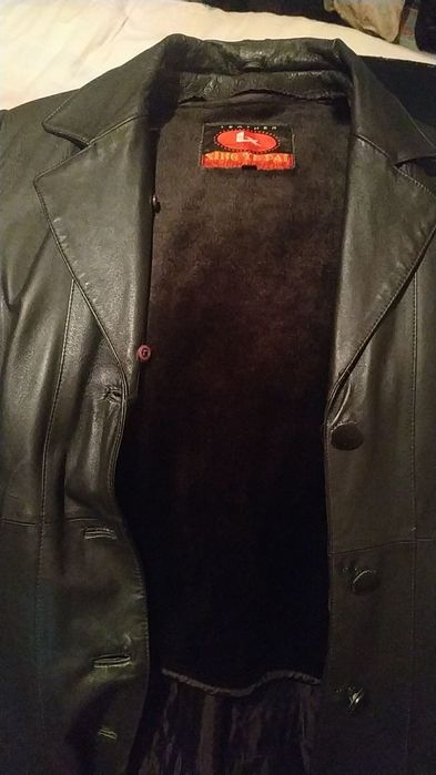 Продается кожанное пальто