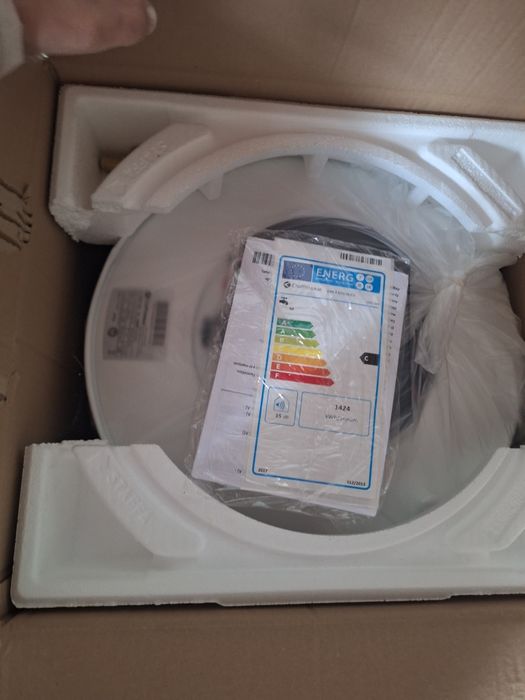 Vând boiler nou in cutie