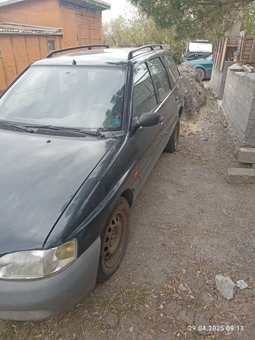 Продам  форд универсал