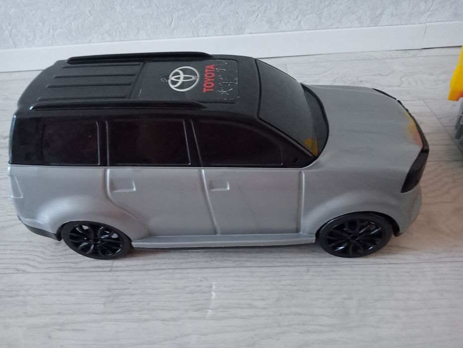 Продам игрушки .