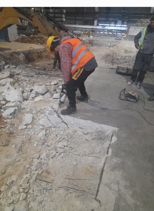 Constructii- servicii constructii