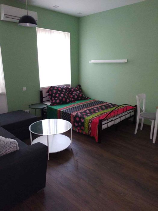 Дава се под наем Едностаен апартамент в Пловдив, Център - 68 кв.м за 225 € - Снимка #1