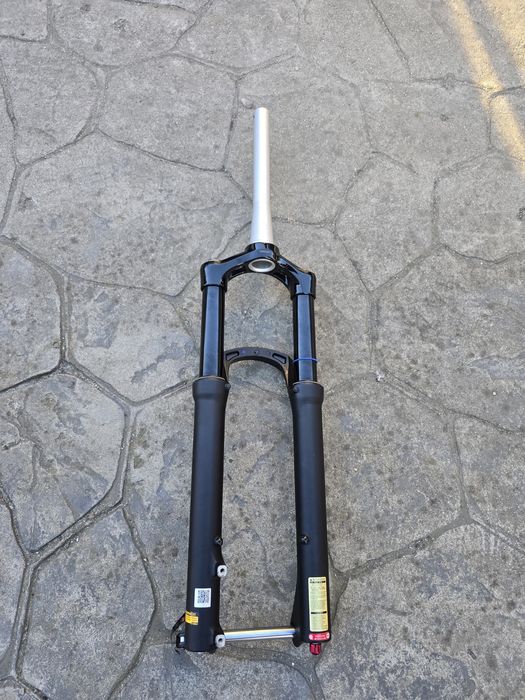 Furca bicicleta în stare foarte buna