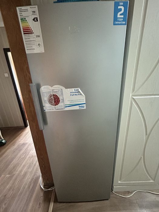 Продам морозильник Beko