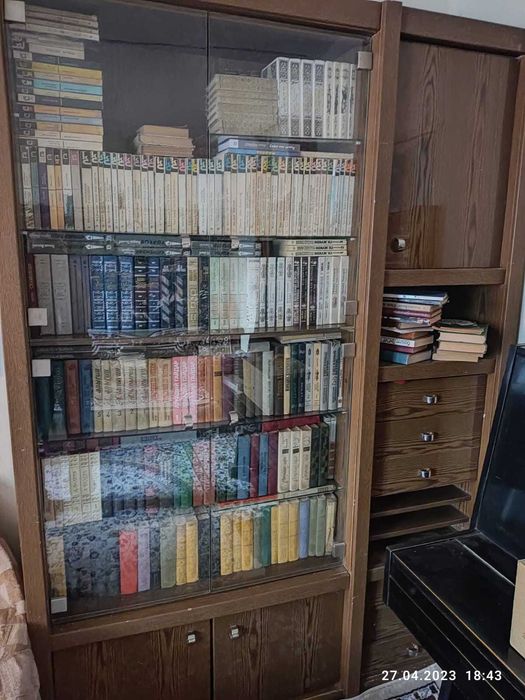 Срочно Продам сервант