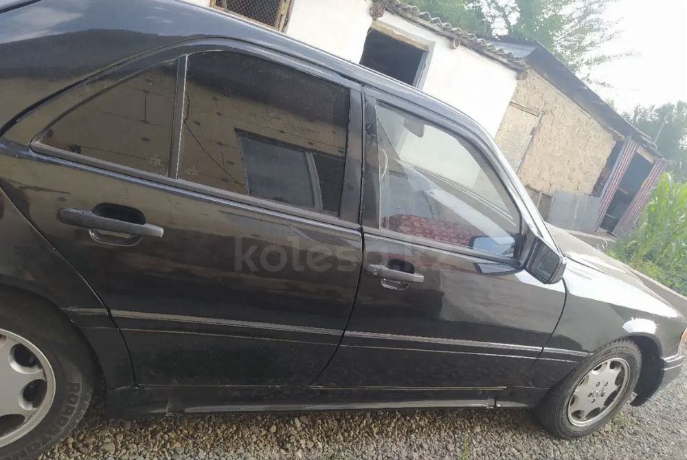 Продам Mersedes W202 C180