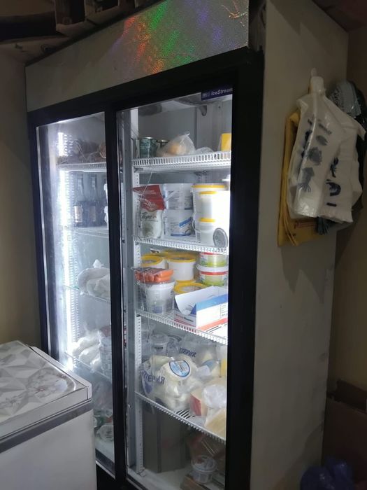 Продаётся холодильник шкаф купе