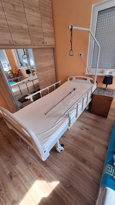 Болнично легло за дома