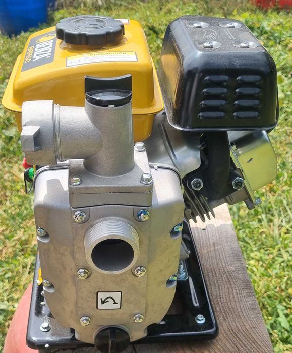 Pompă de apă Benza