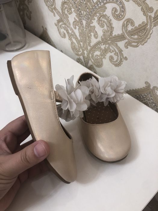 Туфельки 26 размера Red tag