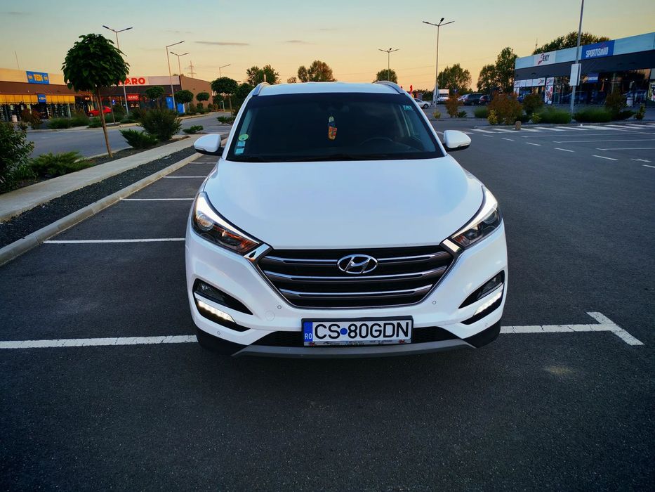 Hyundai Tucson Hyundai Tucson 1.7 CRDi, 141 CP Automată – Echipare Premium Luxury 201