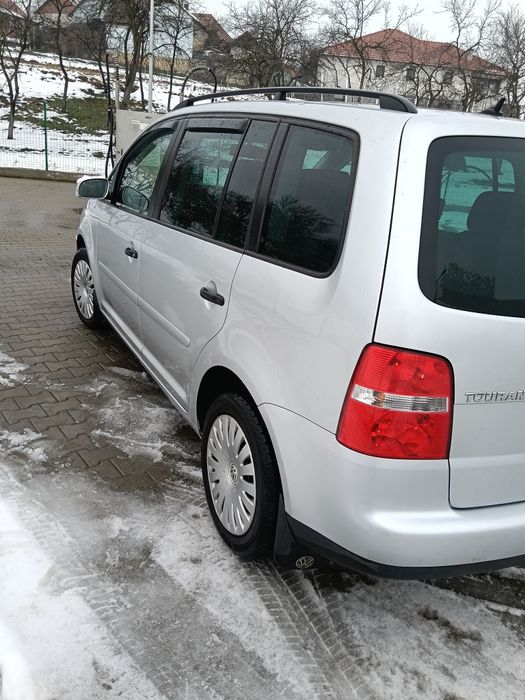 De vanzare w touran 2005