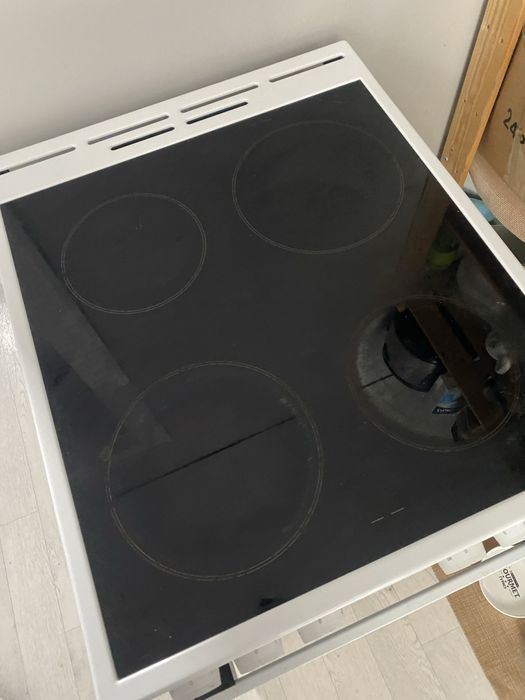 Продам индукционную плиту