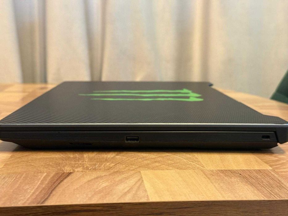 Laptop ASUS TUF Gaming F17 FX706L – i7 10870H / GTX 1650 Ti 4GB / 16GB RAM / 144Hz / Diagonala 17.3 inch