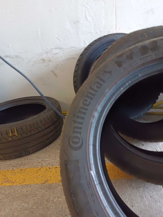 Продавам 2бр гуми225/45/ 18цл зимни и4бр летни 225/50/17цл