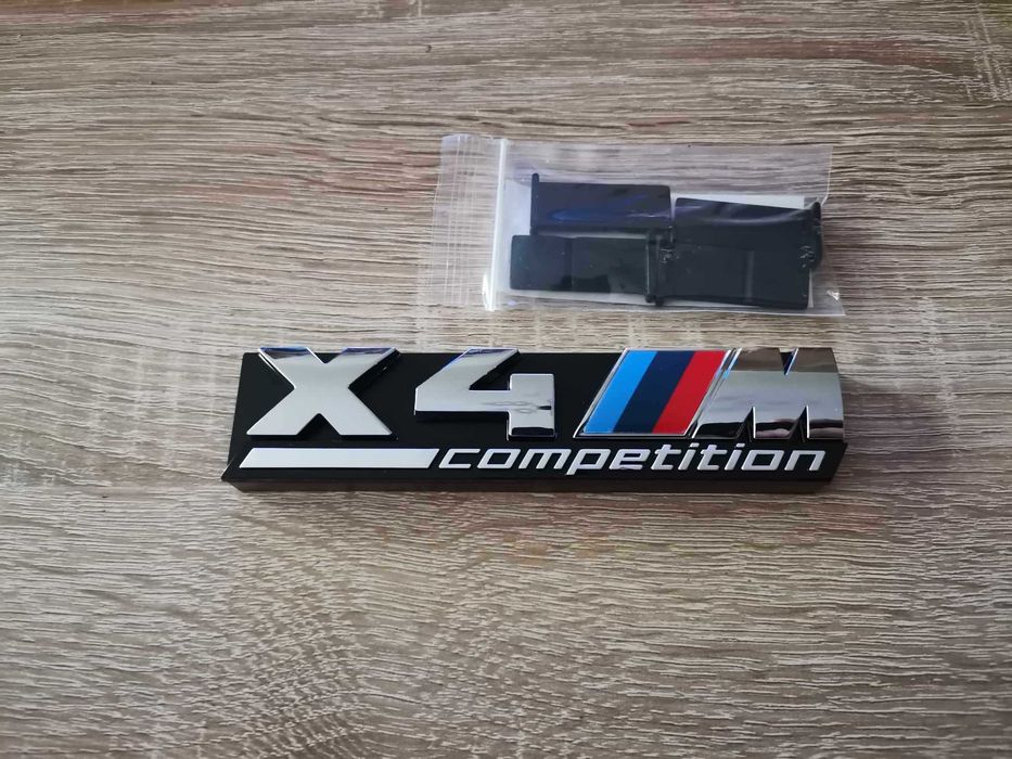 Предна решетка сребриста емблема BMW X4M Competition