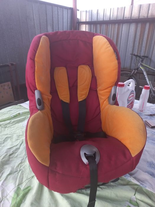 Автокресло Maxi Cosi