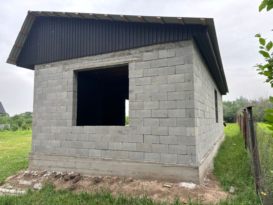 Времянка с 10 сотком в поселке рахат …..