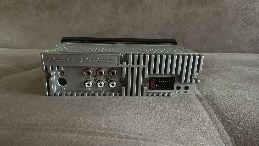 Магнитола на машину оригинал