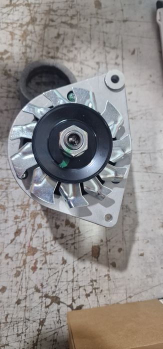 Alternator tractor Lamborghini same massey ferguson pe 12 v preț 650 l