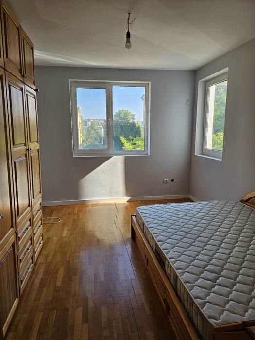 Tристаен апартамент в ж.к. Витоша.