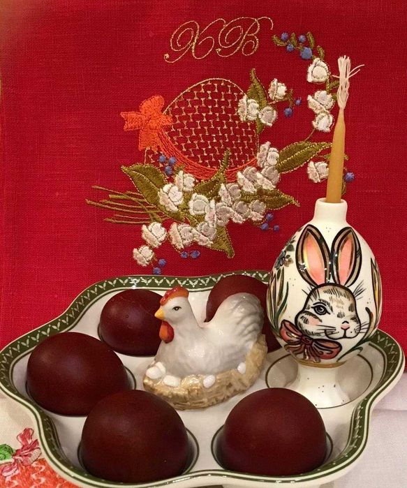 Коллекционная игрушка из фарфора