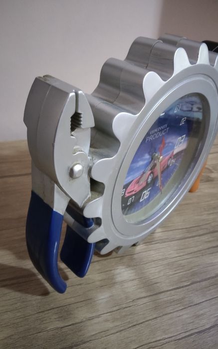 Часы настенные .