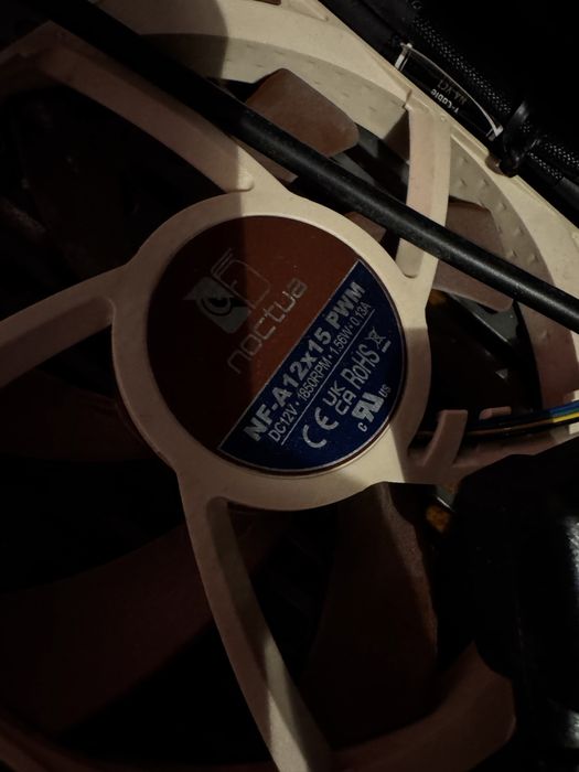 Carcasa Cooler Master NR200P V2