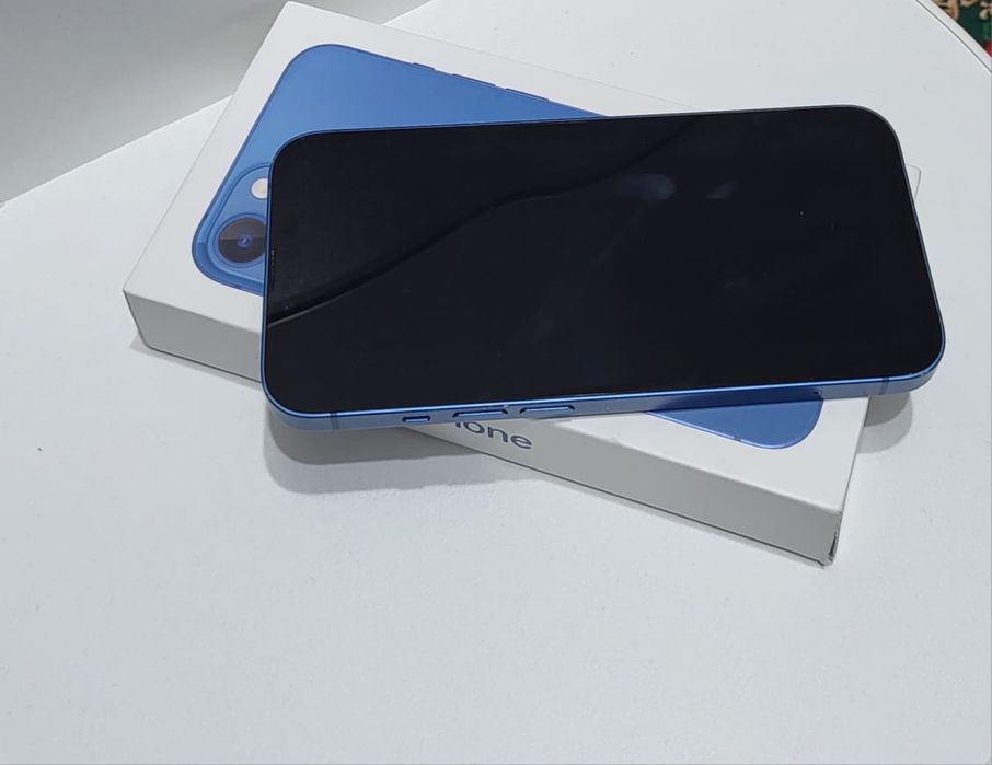 Iphone 13 в отличном состоянии