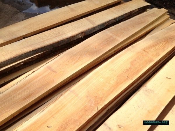 Сухой пиломатериал 0 и 1 сорт,