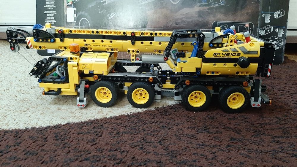 Лего 42129 и 42108