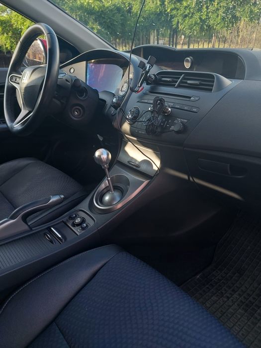 Vând Honda civic VIII 1.4 I-VTEC 100cp Euro5