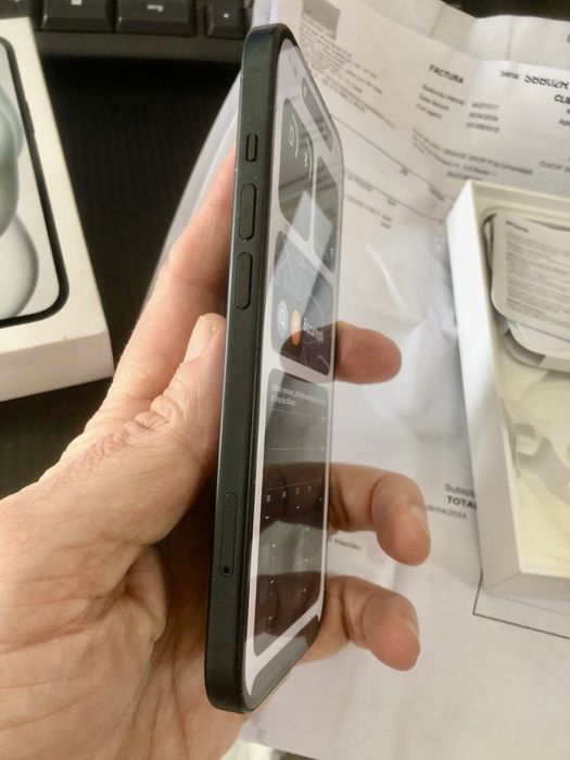 Iphone 15  black 128 gb