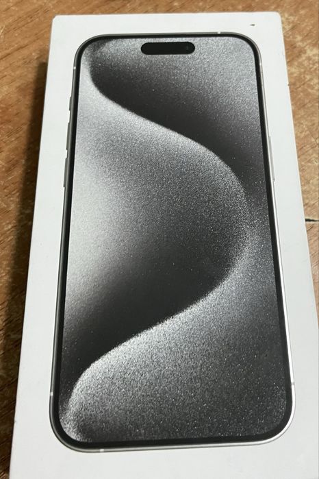 Продам айфон 15про 256гб .