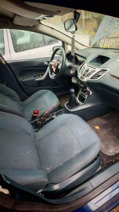 Vând Ford Fiesta Avariat!