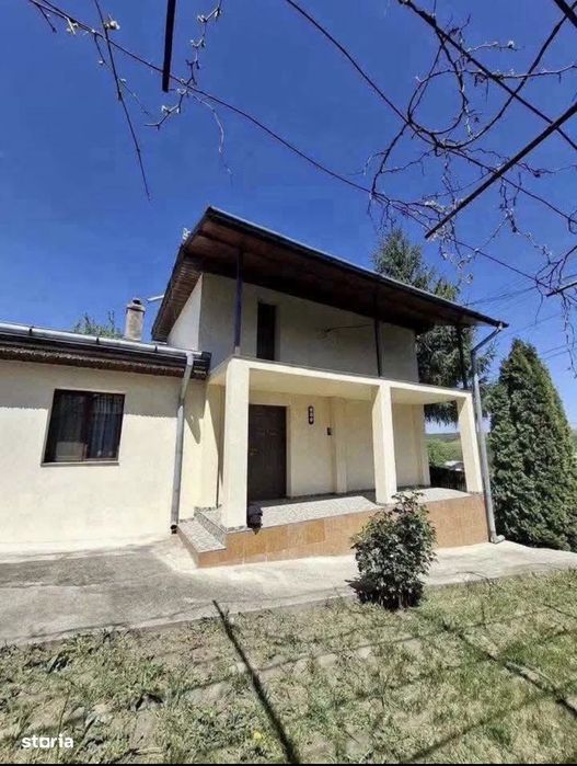 De vanzare vila in Faurei P+M,100mp construiti,864mp teren.Pret 64000e