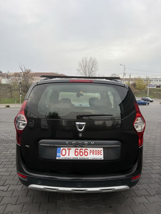 Dacia Lodgy Stepway 1.5dci 115cp E6 08/2020 192.000 km 7 locuri, RATE!