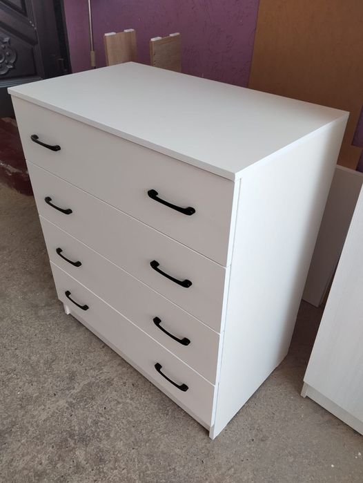 Комод новый, ламинат