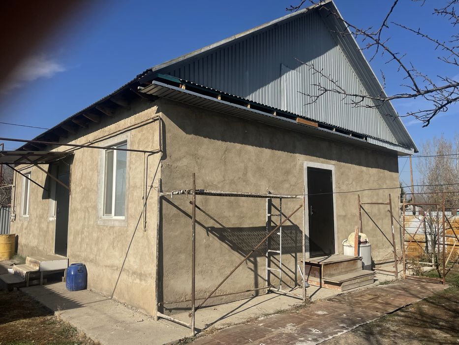 Продаю дом в поселке Екпинды