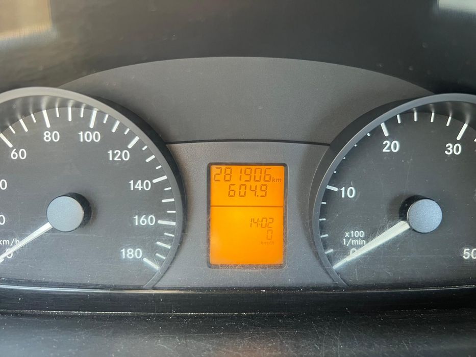 Schimb cu tiguan Mercedes sprinter 6 locuri automat euro6