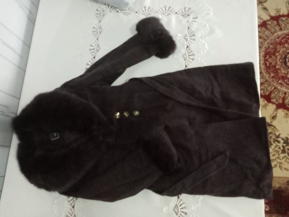 Ayollar paltosi. Razmer 48