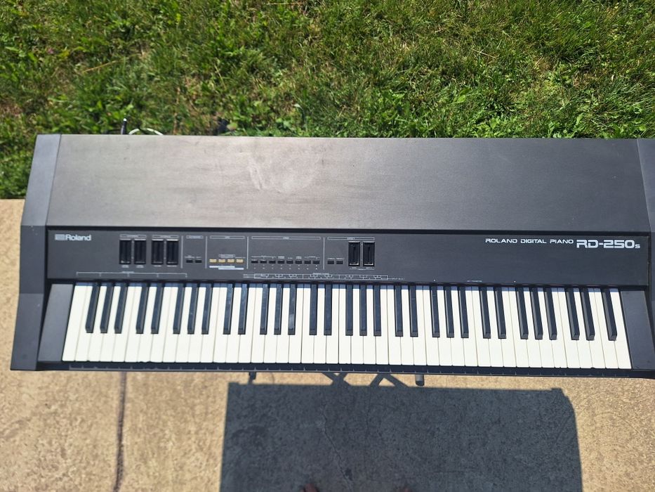Roland digital piano rd-250s
